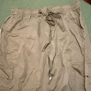 Social Standard by Sanctuary Women's Wide Leg Cargo Pant - Field Green large